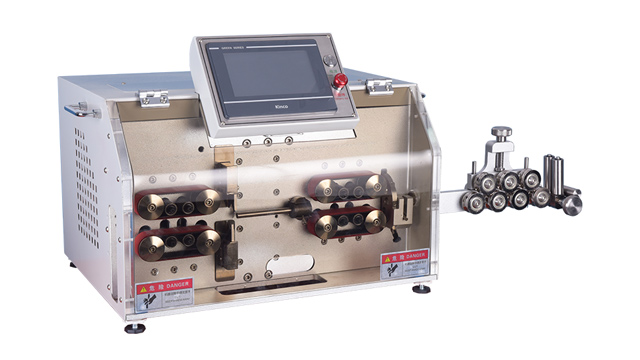 某新能源汽車企業護套線（xiàn）剝線機合作案例！